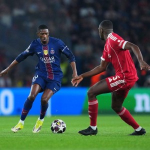 kaiyun.com-巴黎vs利物浦半场数据：控球率75%-25%，射门8-0